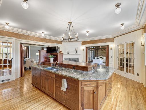 834 Summit Avenue, 1, Saint Paul, MN 55105