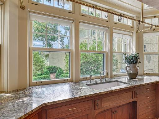 834 Summit Avenue, 1, Saint Paul, MN 55105
