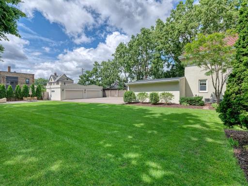 834 Summit Avenue, 1, Saint Paul, MN 55105