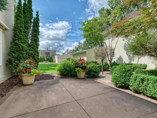 834 Summit Avenue, 1, Saint Paul, MN 55105