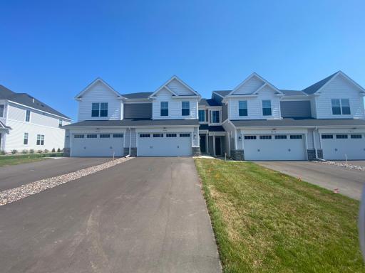 9448 4th Street N, Lake Elmo, MN 55042
