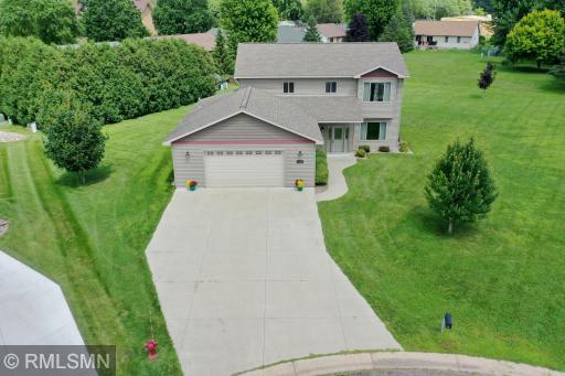 105 Taylor Circle, Le Sueur, MN 56058