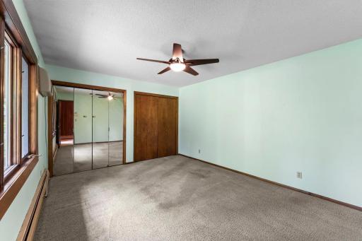 1441 312th Lane NE, Cambridge, MN 55008