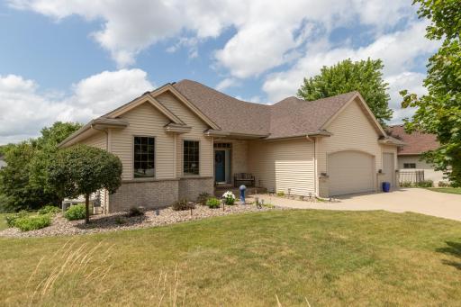 3041 Darcy Drive NE, Rochester, MN 55906