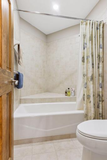 7635 Edinborough Way, 5105, Edina, MN 55435