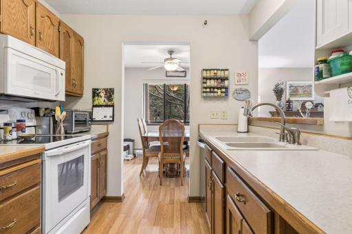 7635 Edinborough Way, 5105, Edina, MN 55435