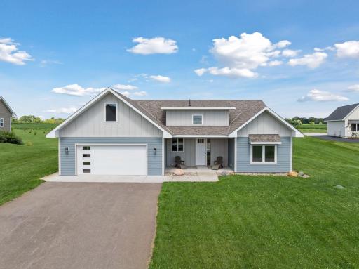 25617 Cedar Lane, New Prague, MN 56071