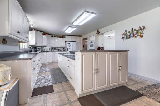 1225 E Mount Faith Avenue, Fergus Falls, MN 56537