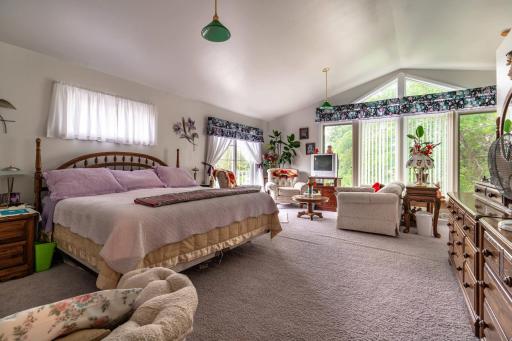 1225 E Mount Faith Avenue, Fergus Falls, MN 56537