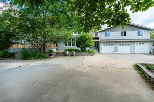 1225 E Mount Faith Avenue, Fergus Falls, MN 56537