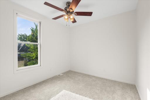 225 Isabel Street W, Saint Paul, MN 55107