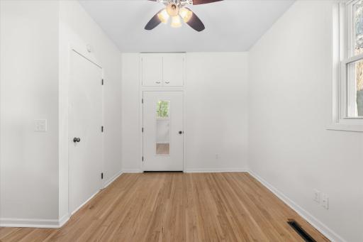 225 Isabel Street W, Saint Paul, MN 55107