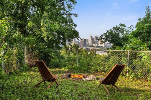 Enjoy the Back yard with gorgeous city views