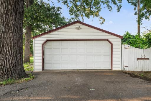 225 Isabel Street W, Saint Paul, MN 55107