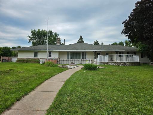 436 6th Avenue SW, Cambridge, MN 55008