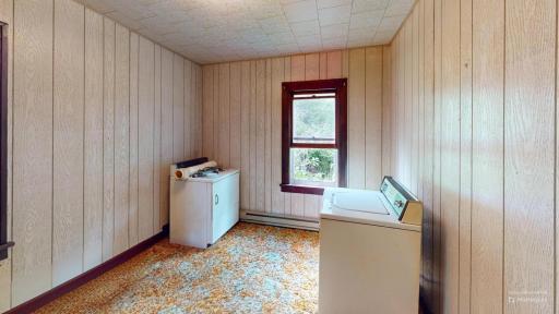 4049-Co-Rd-79-Laundry-Defurnished.jpeg