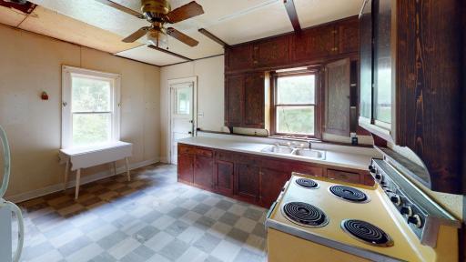 4049-Co-Rd-79-Kitchen.jpeg