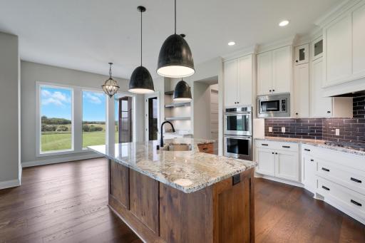8710Photography-Web-Friendly-5841-Robert-Road-Independence-MN-55359-24.jpg