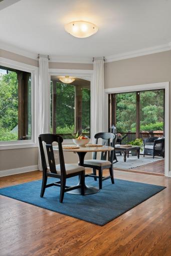 9921 Deerbrook Drive, Chanhassen, MN 55317