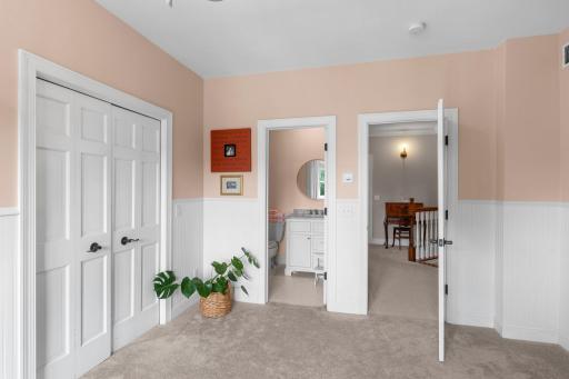 9921 Deerbrook Drive, Chanhassen, MN 55317