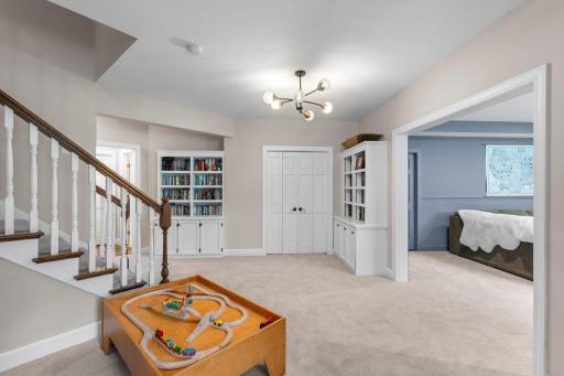 9921 Deerbrook Drive, Chanhassen, MN 55317