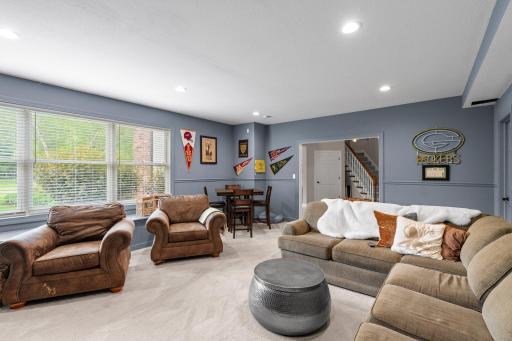 9921 Deerbrook Drive, Chanhassen, MN 55317