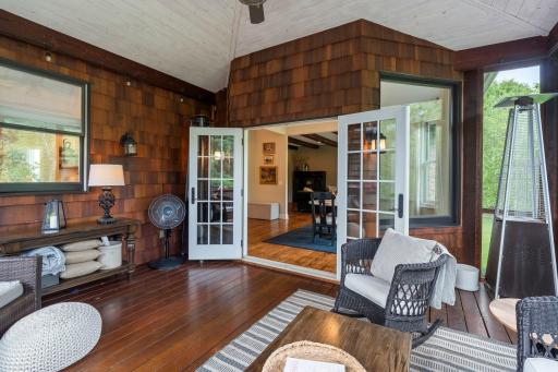 9921 Deerbrook Drive, Chanhassen, MN 55317