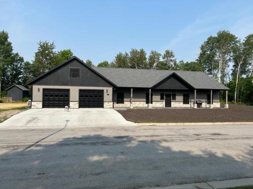 205 Hawthorne Avenue NW, Warroad, MN 56763