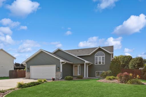 905 E Orchard Street, Belle Plaine, MN 56011