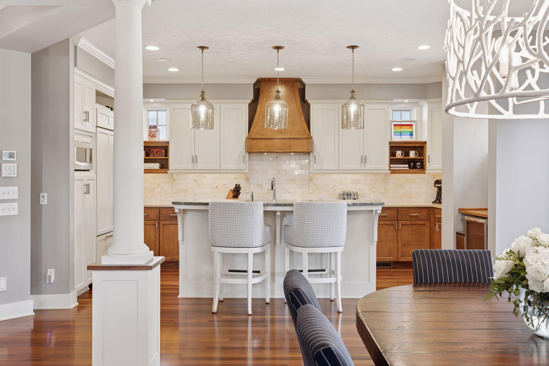 2414 West 42nd Street - Spacecrafting - 0014.jpg