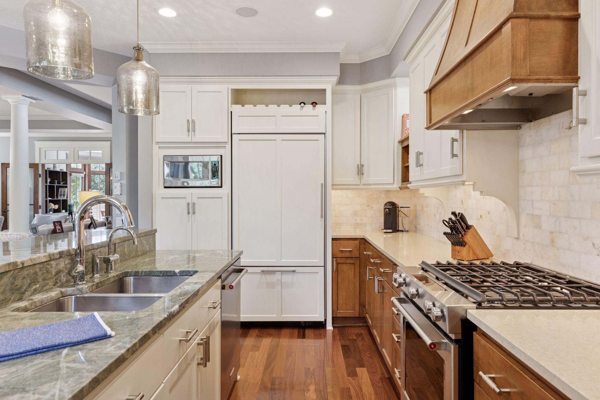 2414 West 42nd Street - Spacecrafting - 0018.jpg