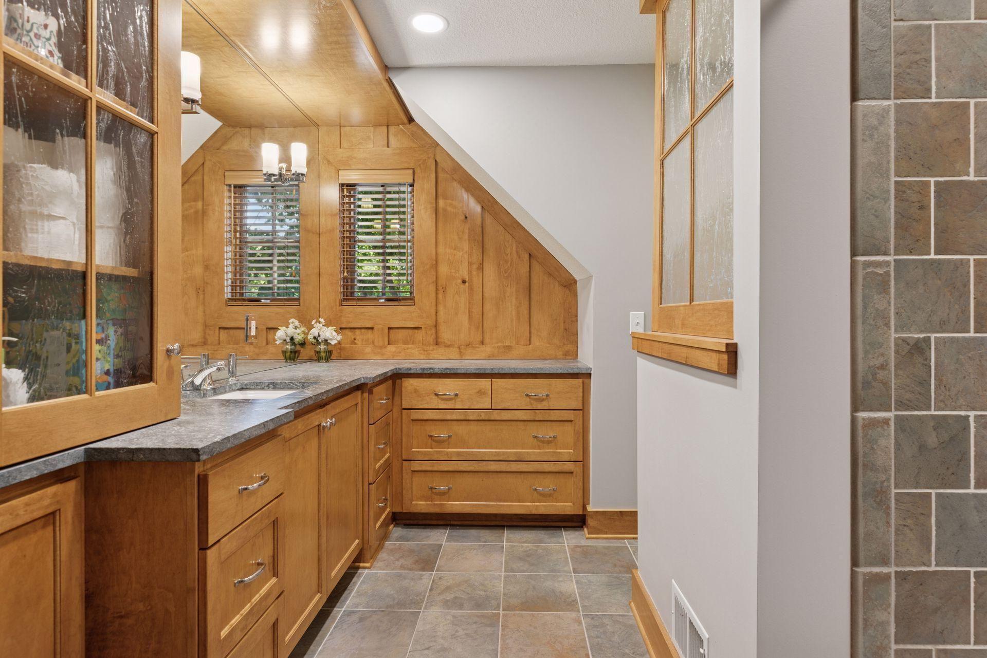 2414 West 42nd Street - Spacecrafting - 0045.jpg