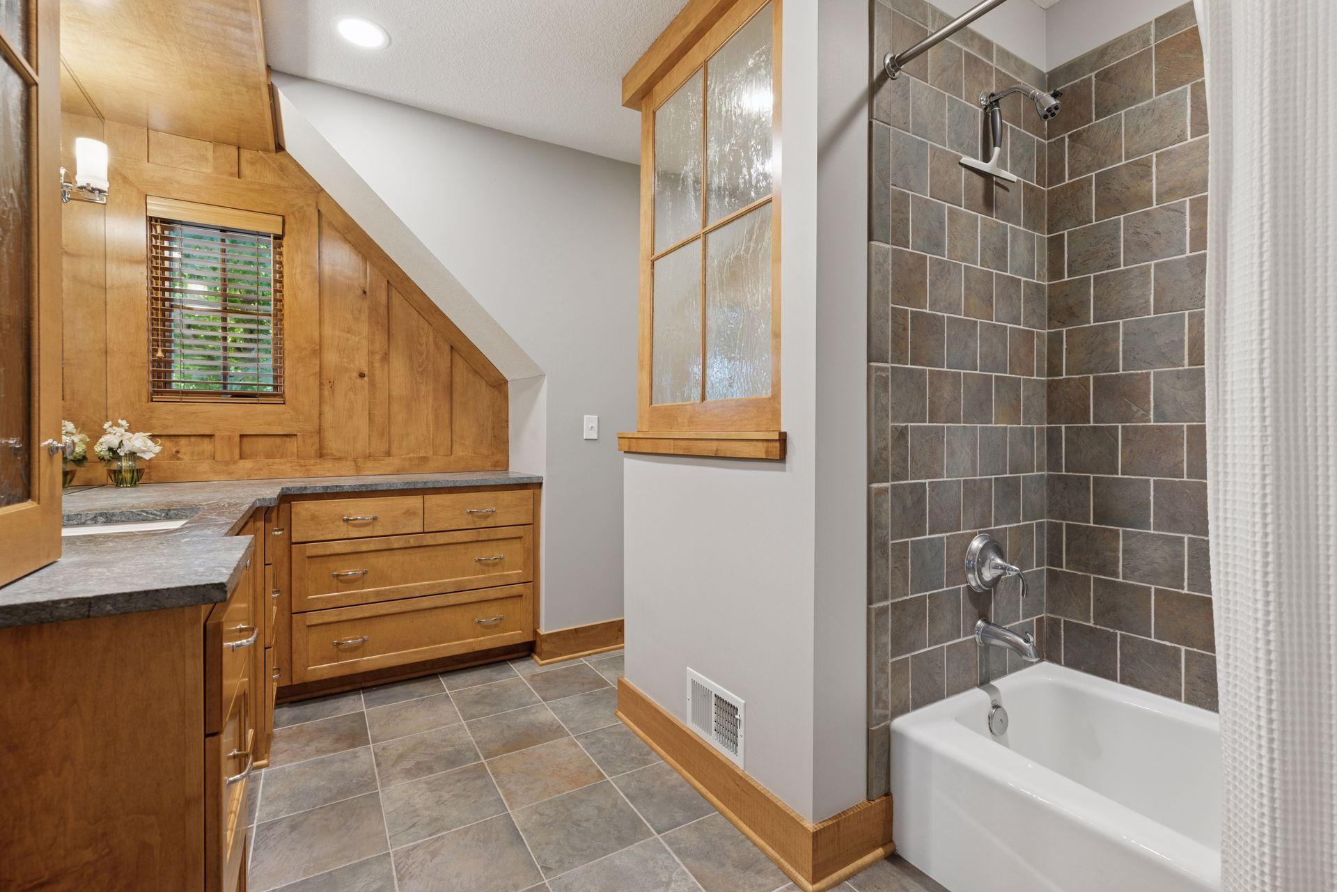 2414 West 42nd Street - Spacecrafting - 0046.jpg