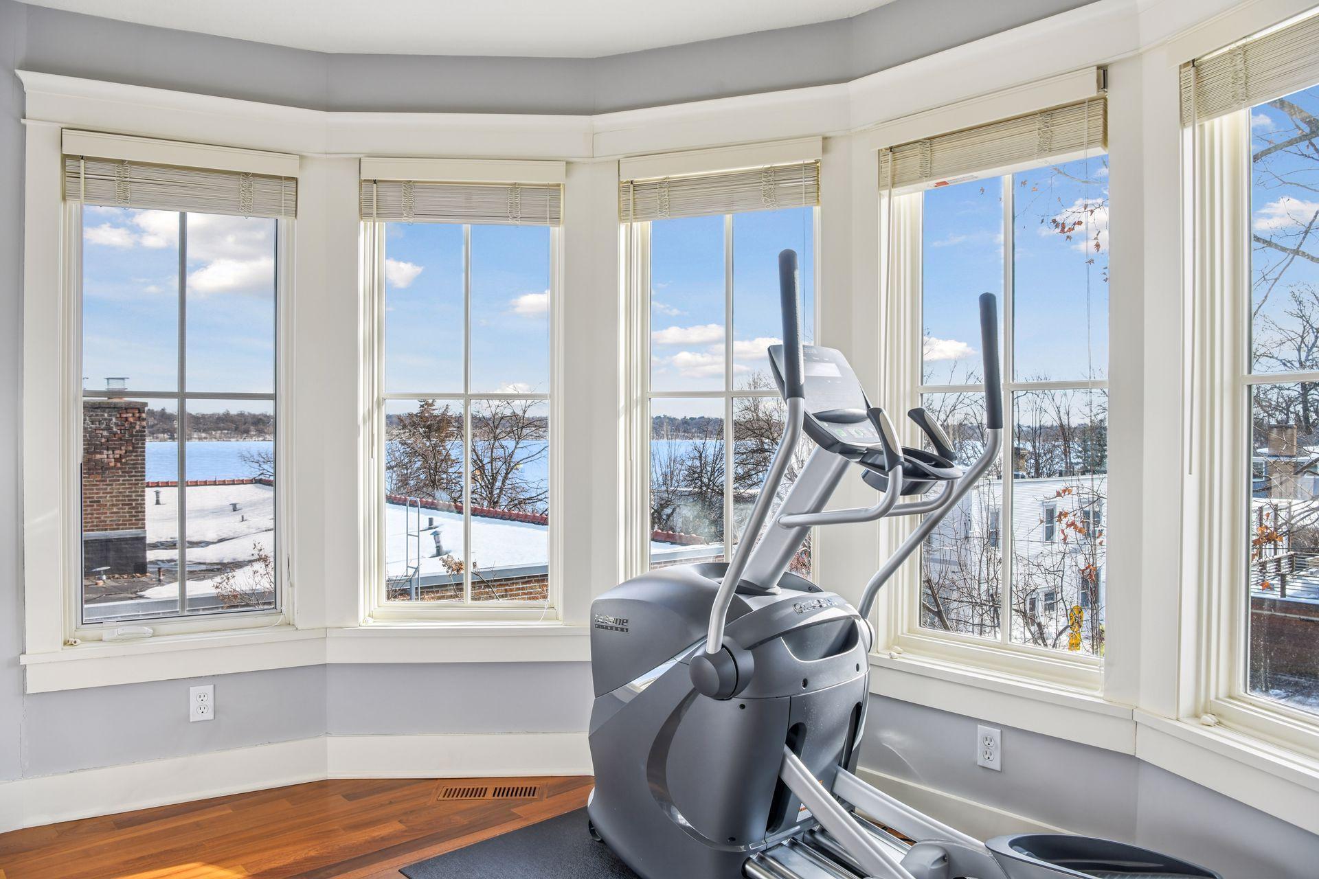 2414 West 42nd Street - Spacecrafting - 0043.jpg