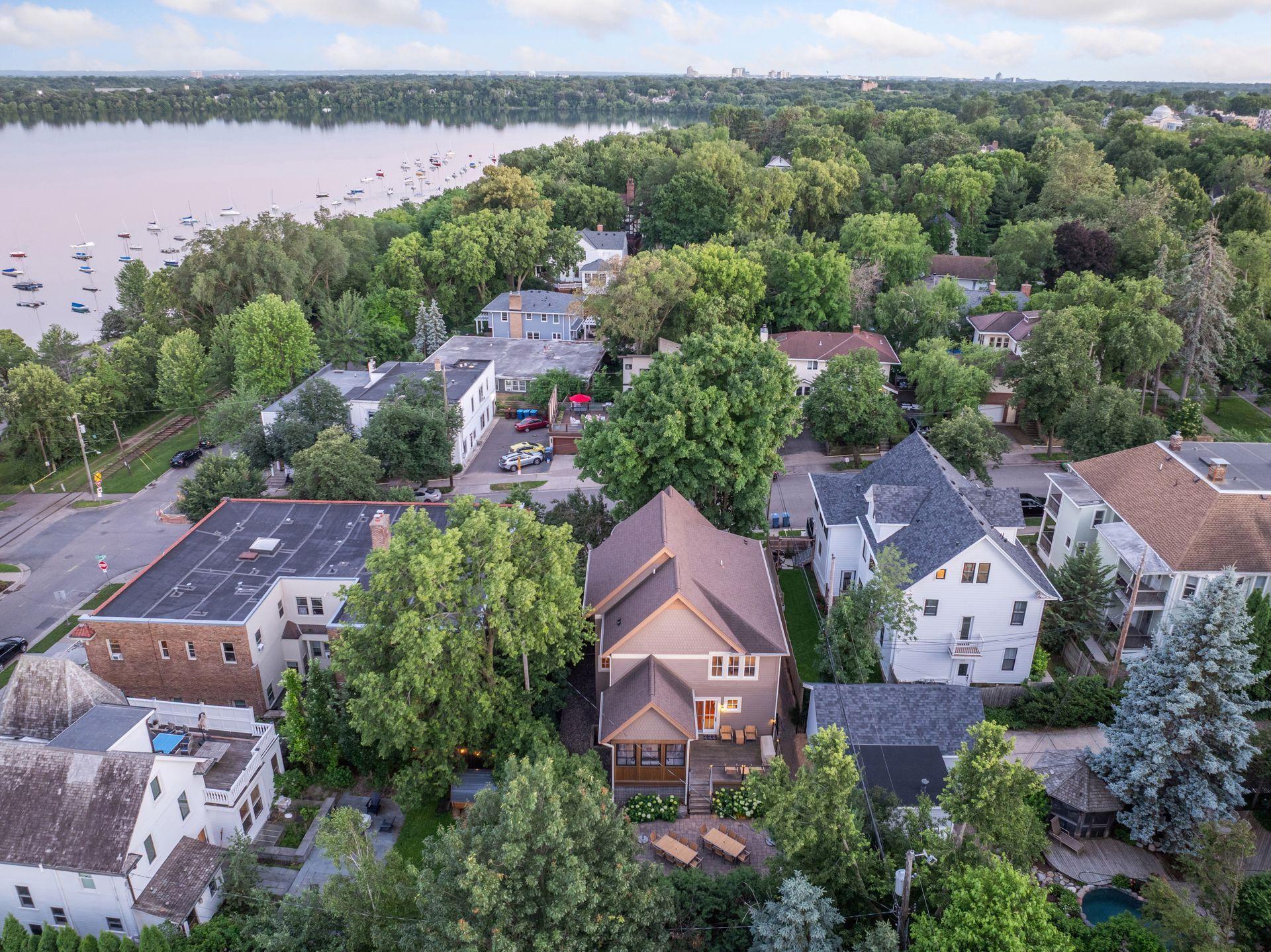 2414 West 42nd Street - Spacecrafting - 0069.jpg