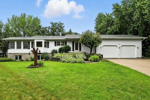 604 Valley View Lane, Watertown, MN 55388