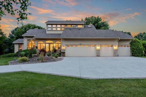 8141 Maplewood Terrace, Chanhassen, MN 55317