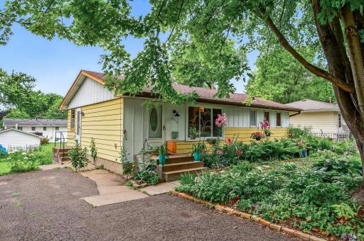 3313 Zane Avenue N, Minneapolis, MN 55422
