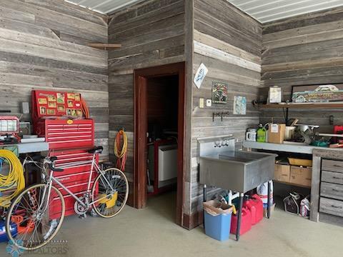 322 13th Street N, Moorhead, MN 56560