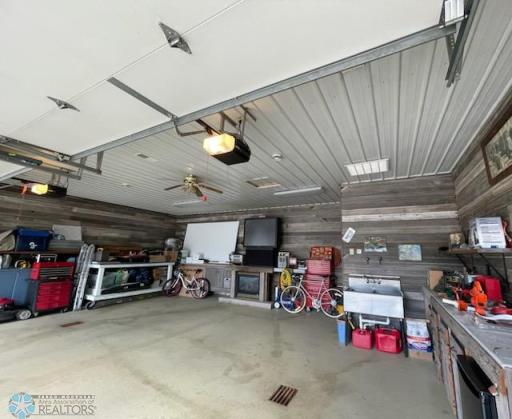 322 13th Street N, Moorhead, MN 56560