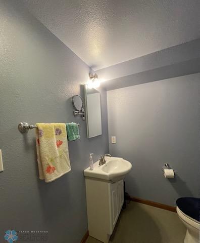322 13th Street N, Moorhead, MN 56560
