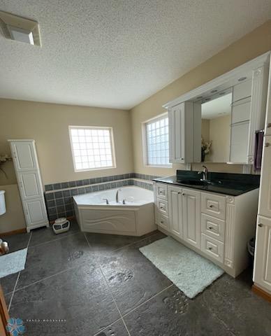 322 13th Street N, Moorhead, MN 56560