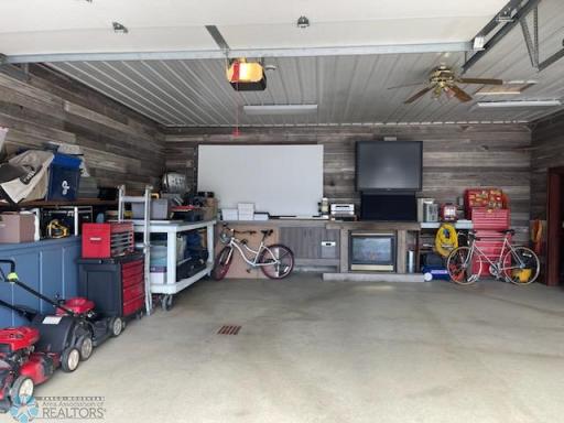 322 13th Street N, Moorhead, MN 56560
