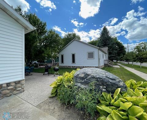 322 13th Street N, Moorhead, MN 56560
