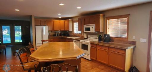 322 13th Street N, Moorhead, MN 56560