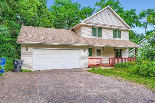 1293 Arkwright St N - MLS Sized - 003 - 03 Exterior Front.jpg