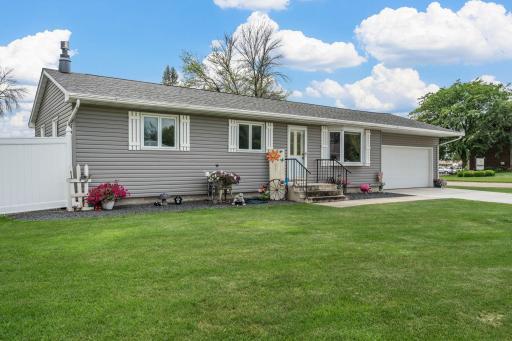 707 17th Street NE, Owatonna, MN 55060