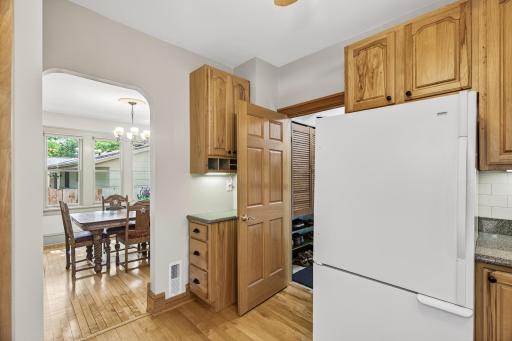 529 Arthur Street, Hopkins, MN 55343