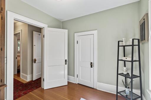 529 Arthur Street, Hopkins, MN 55343