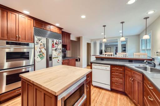 2350 Longview Circle, Long Lake, MN 55356